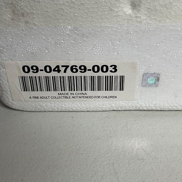 Hamilton Collection New York Giants Donald Duck Figure New NY Rare NFL - Picture 8 of 9